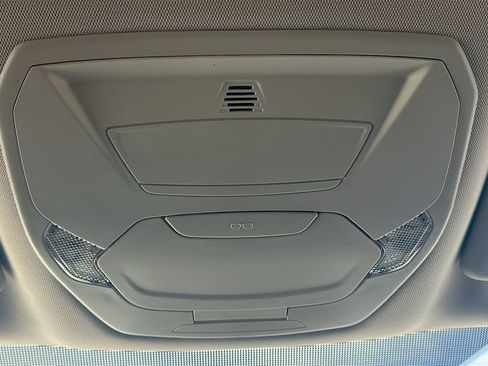Used 2018 Ford Escape SE w/ SE Sync 3 Package FWD image 28