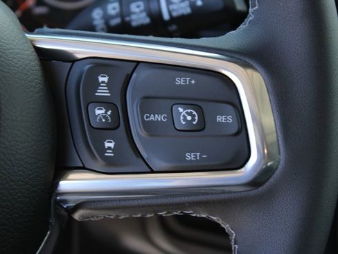 New 2026 Jeep Wrangler Unlimited Sahara w/ Whitecap Package AWD/4WD image 27