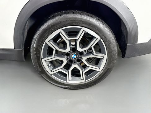 Used 2026 BMW X2 xDrive28i AWD/4WD image 37
