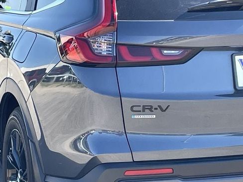 Used 2025 Honda CR-V Sport image 6