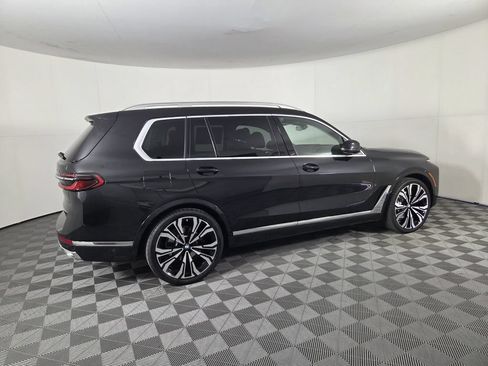 Used 2024 BMW X7 xDrive40i AWD/4WD image 4