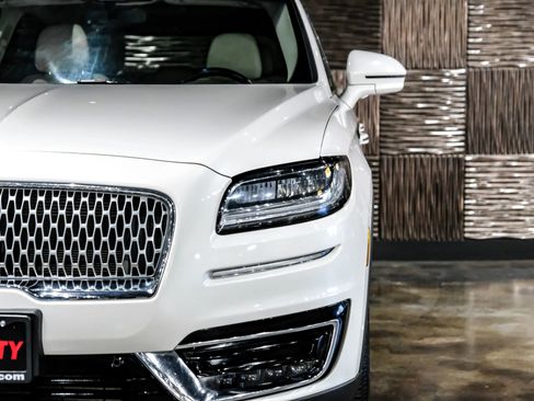 Used 2019 Lincoln Nautilus Reserve image 49