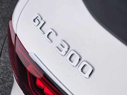 Certified 2022 Mercedes-Benz GLC 300 image 14