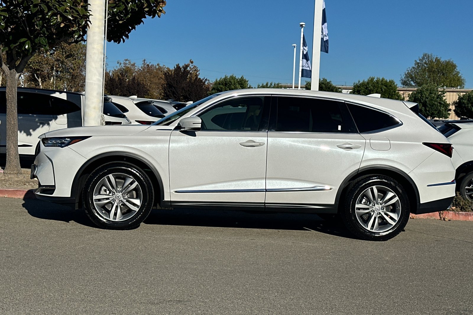 Used 2026 Acura MDX SH-AWD image 7