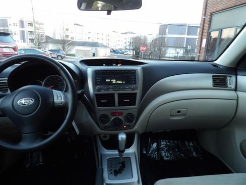 Used 2010 Subaru Impreza 2.5i Premium image 21