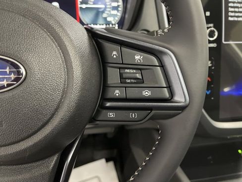 Certified 2025 Subaru Forester Limited image 28