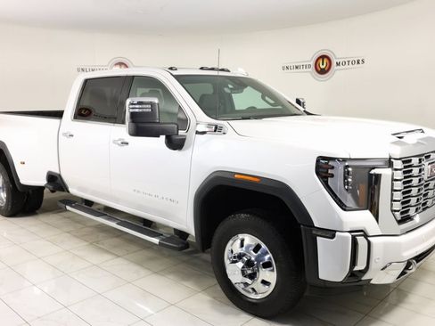 Used 2024 GMC Sierra 3500 Denali w/ Denali Reserve Package image 39