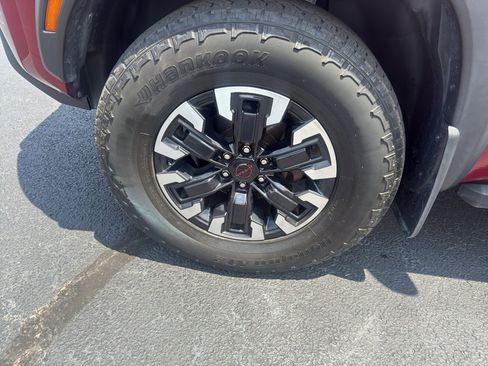 Used 2023 Nissan Frontier PRO-4X w/ Technology Package AWD/4WD image 9