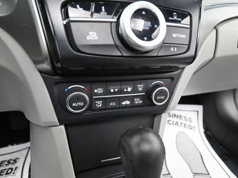 Used 2020 Acura ILX FWD image 36
