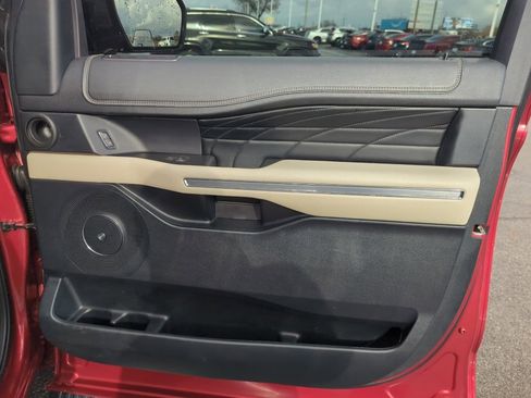 Used 2019 Ford Expedition Max Platinum image 35