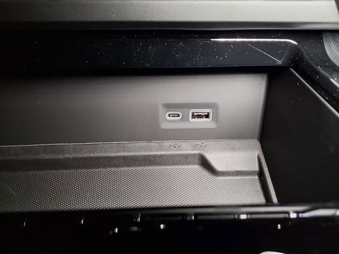 New 2026 GMC Yukon XL AT4 image 18