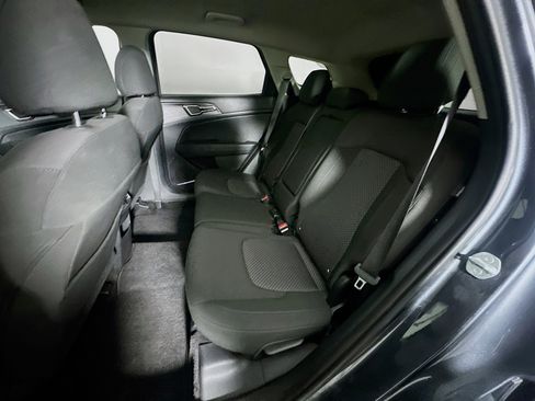 Used 2025 Kia Sportage LX image 26