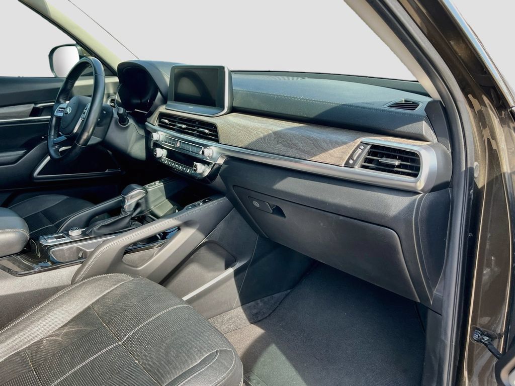 Used 2021 Kia Telluride EX w/ EX Premium Package FWD image 33