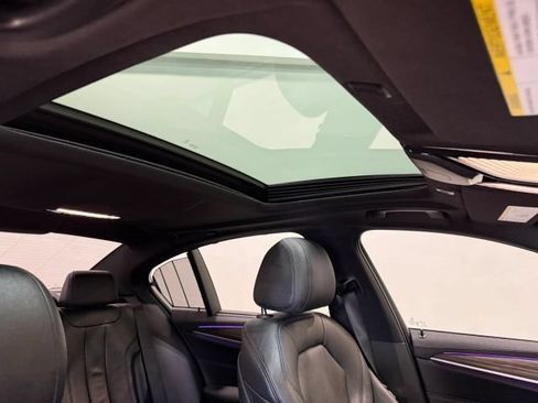 Used 2020 BMW 530i w/ M Sport Package RWD image 31