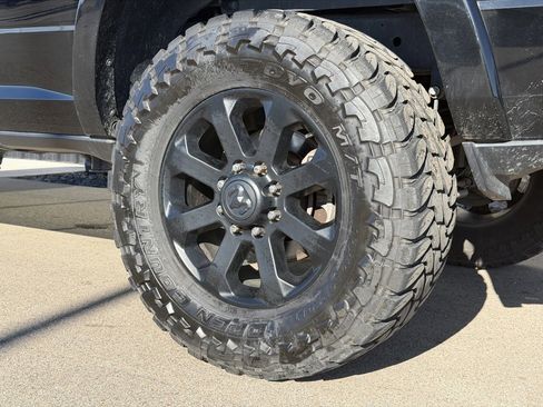 Used 2019 RAM 2500 Laramie w/ Night Edition image 26