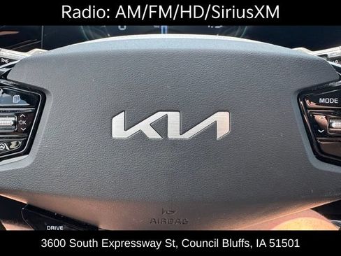 Used 2024 Kia Niro EX FWD image 10