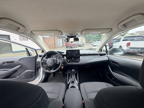 Used 2022 Toyota Corolla LE FWD image 51