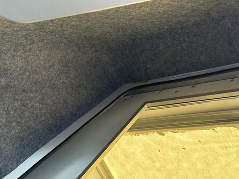 Used 2022 Ford E-350 and Econoline 350 Super Duty image 42