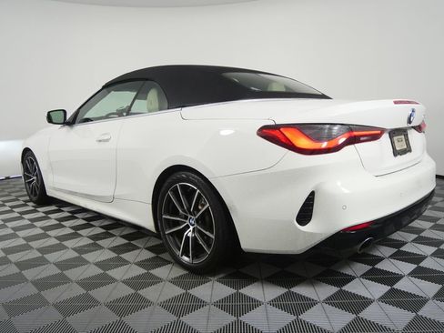 Certified 2024 BMW 430i Convertible w/ Convenience Package image 5