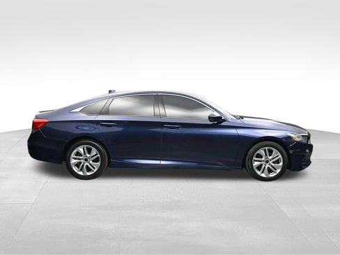Used 2018 Honda Accord LX image 6