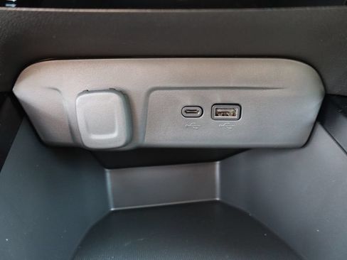 New 2026 Chevrolet Trax LT w/ LT Convenience Package FWD image 18