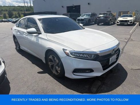 Used 2018 Honda Accord EX image 3