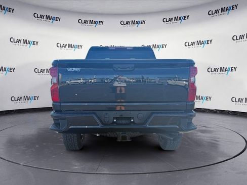 Used 2025 Chevrolet Silverado 2500 Custom w/ Custom Value Package image 4