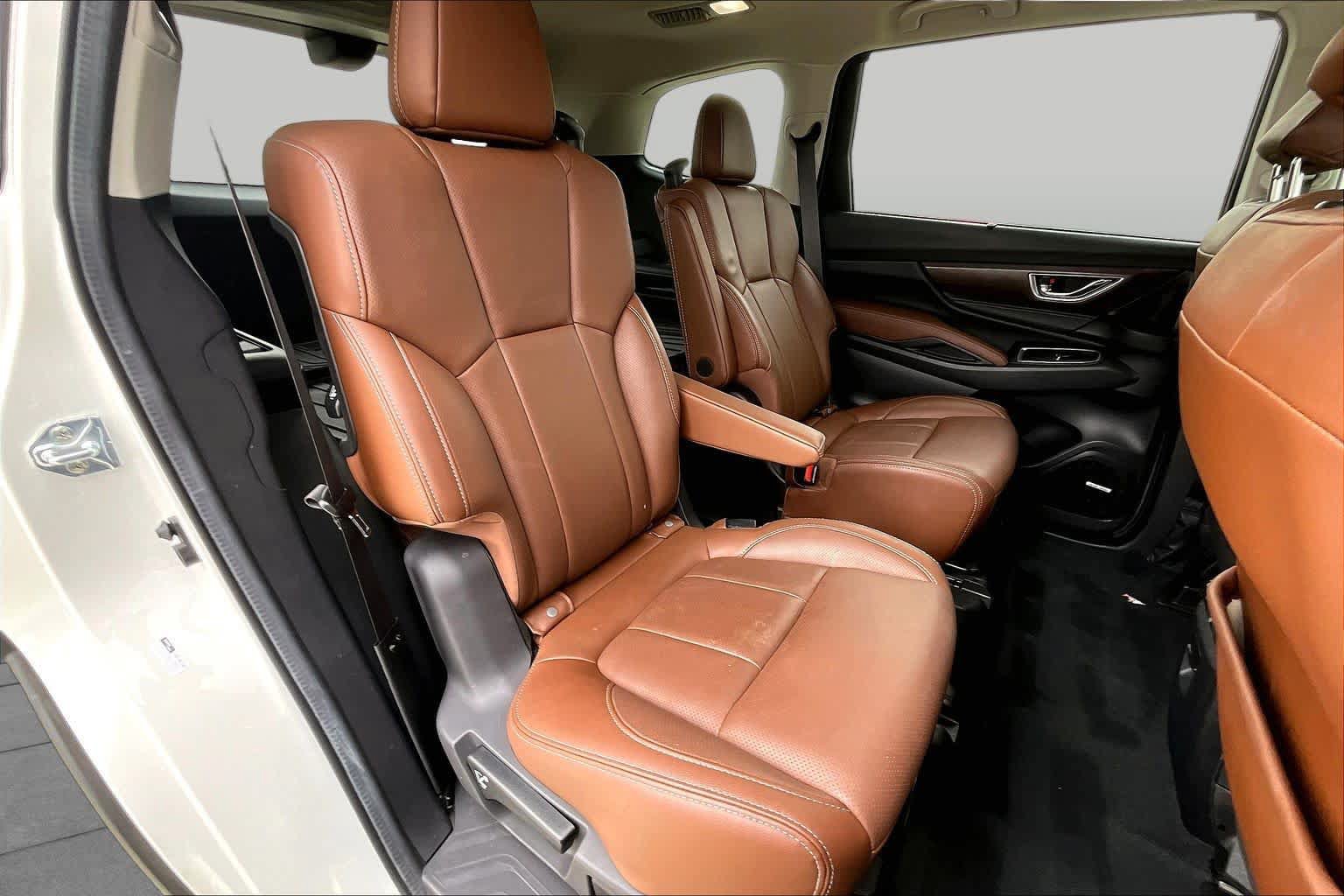 Used 2025 Subaru Ascent Touring w/ Popular Package #1 AWD/4WD image 18