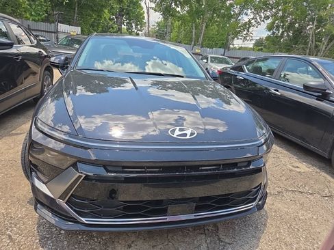 Used 2025 Hyundai Sonata SEL FWD image 7