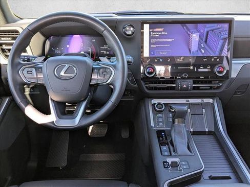 Used 2024 Lexus GX 550 image 17