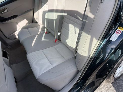 Used 2015 Toyota Camry LE FWD image 19
