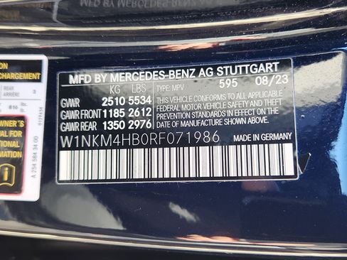 Used 2024 Mercedes-Benz GLC 300 4MATIC image 24