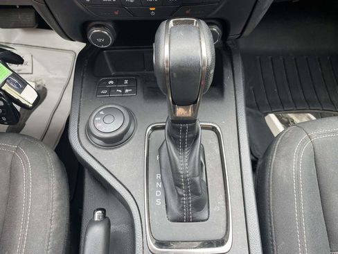 Used 2019 Ford Ranger XLT w/ Equipment Group 302A Luxury AWD/4WD image 17