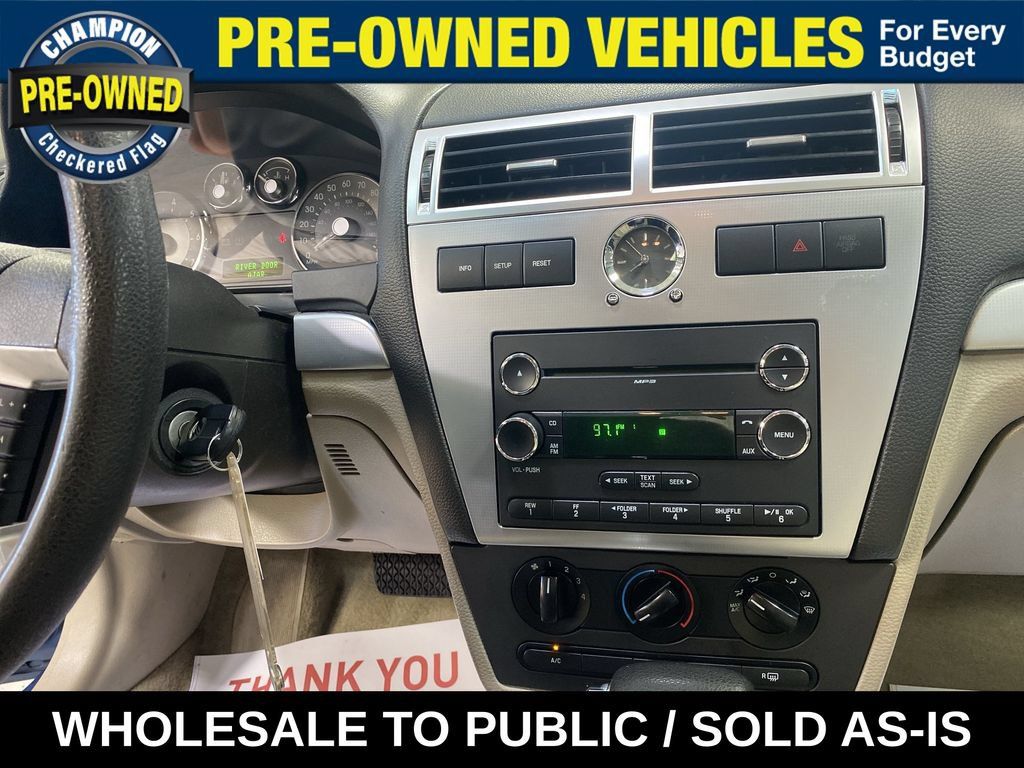 Used 2009 Mercury Milan FWD image 15