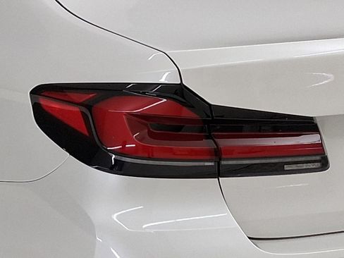 Certified 2023 BMW 530i w/ Premium Package RWD image 28