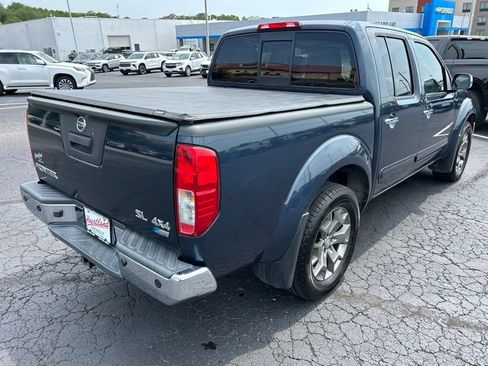 Used 2017 Nissan Frontier SL w/ Moonroof Package AWD/4WD image 5