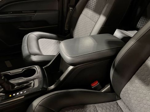 Used 2017 Chevrolet Colorado Z71 image 21