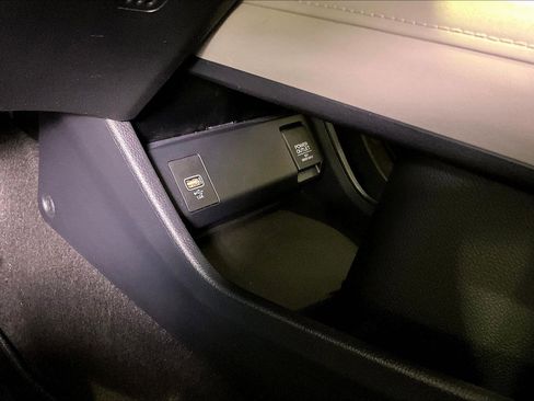 Used 2022 Honda HR-V LX image 16