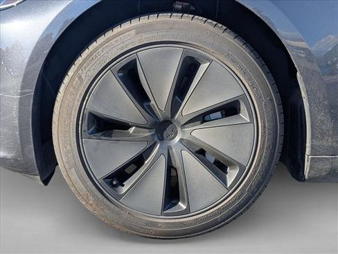 Used 2025 Tesla Model 3 Long Range image 16