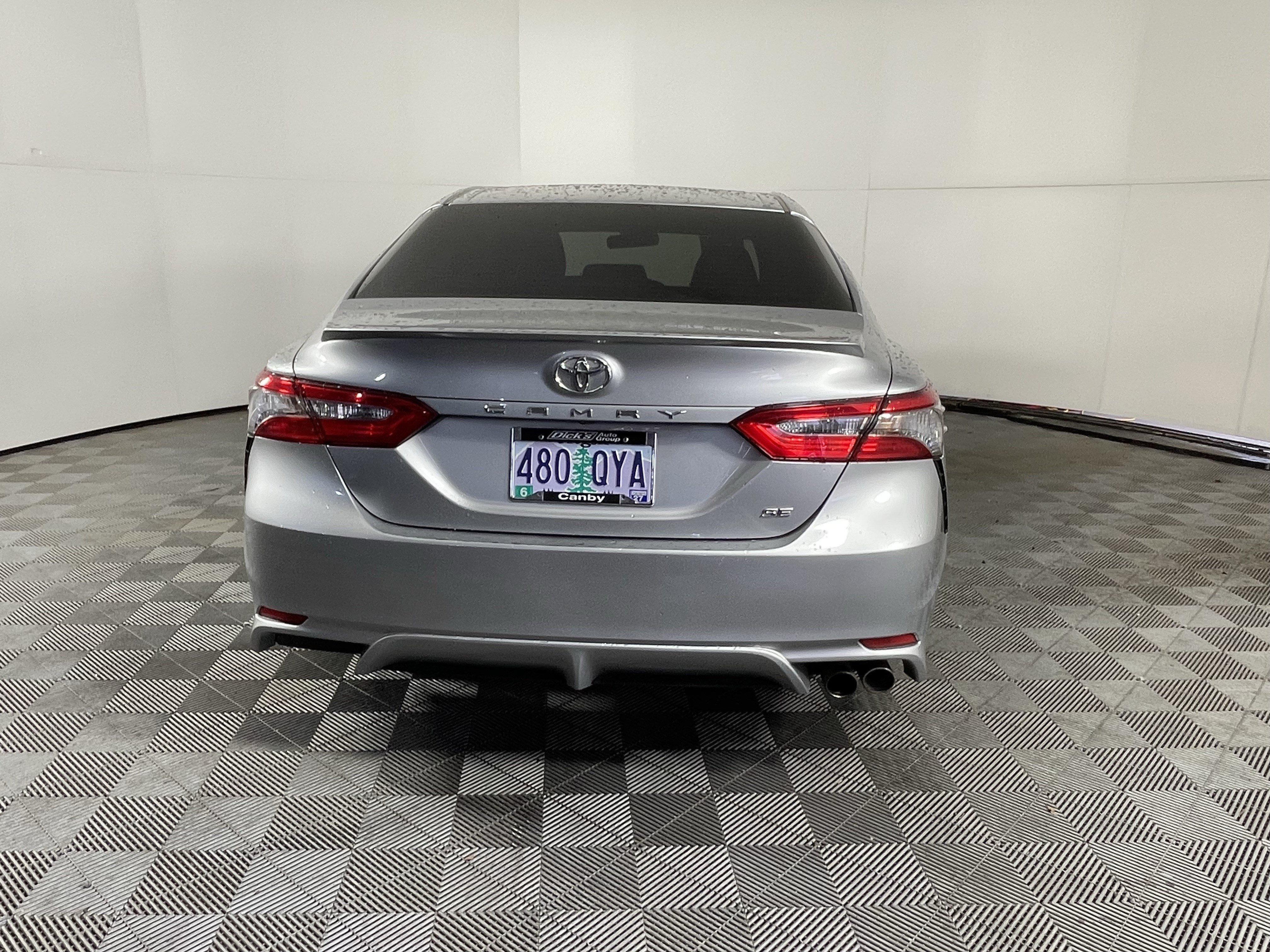 Used 2018 Toyota Camry SE FWD image 4
