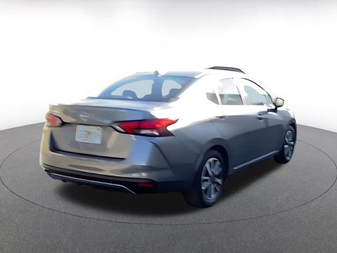 Used 2025 Nissan Versa SV image 14