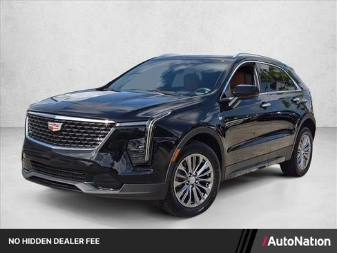 Used 2024 Cadillac XT4 Premium Luxury w/ Technology Package FWD image 1