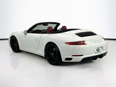 Used 2019 Porsche 911 Cabriolet image 7