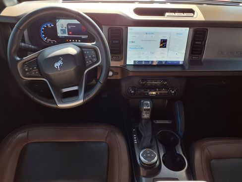 Used 2023 Ford Bronco Outer Banks AWD/4WD image 13