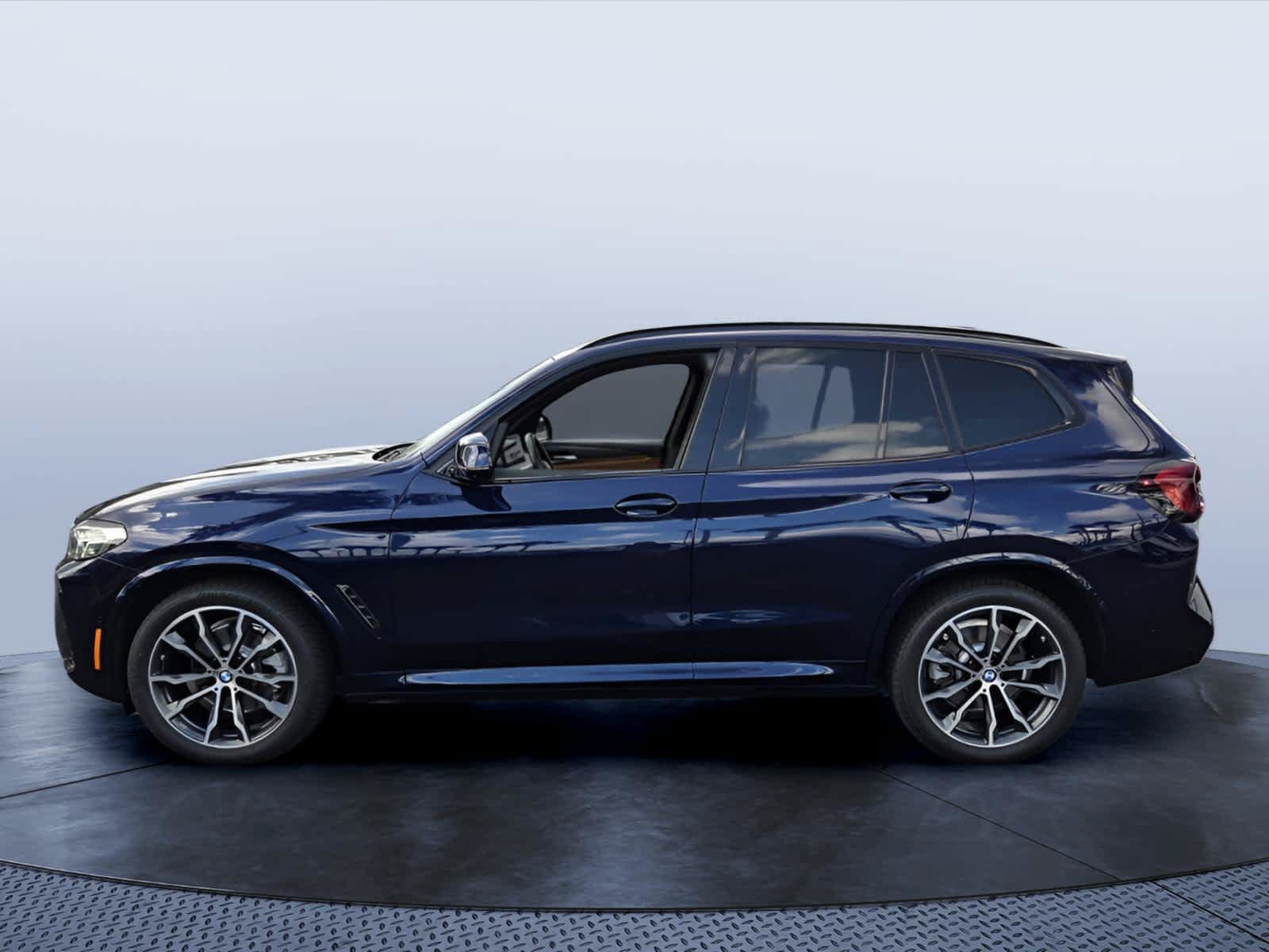 Used 2023 BMW X3 sDrive30i w/ M Sport Package RWD image 6