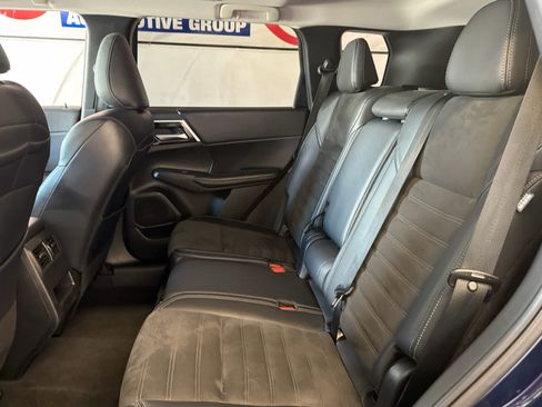 Used 2024 Mitsubishi Outlander SE FWD image 20
