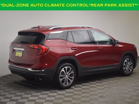 Used 2020 GMC Terrain SLT w/ Preferred Package FWD image 7