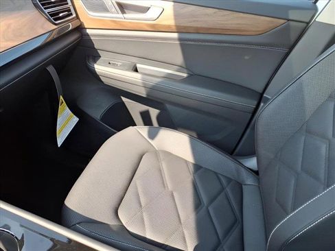 New 2026 Volkswagen Atlas SE image 20