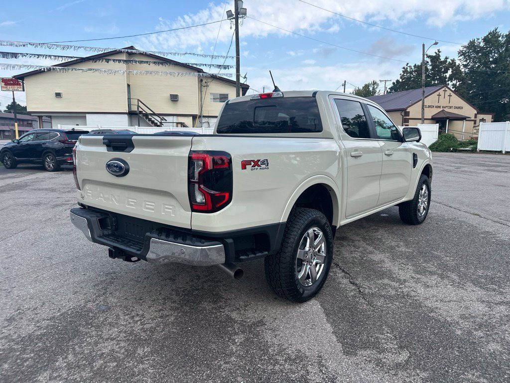 Used 2026 Ford Ranger Lariat w/ FX4 Off-Road Package AWD/4WD image 5
