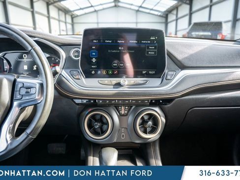 Used 2024 Chevrolet Blazer Premier AWD/4WD image 8